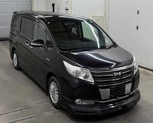 TOYOTA NOAH Hybrid X